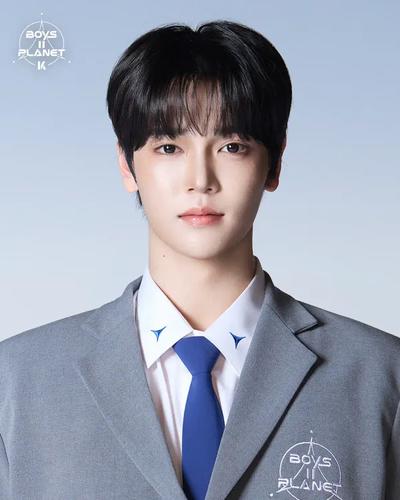 JANG HAN EUM